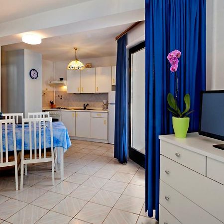 Tar-Vabriga Villa Carolina מראה חיצוני תמונה