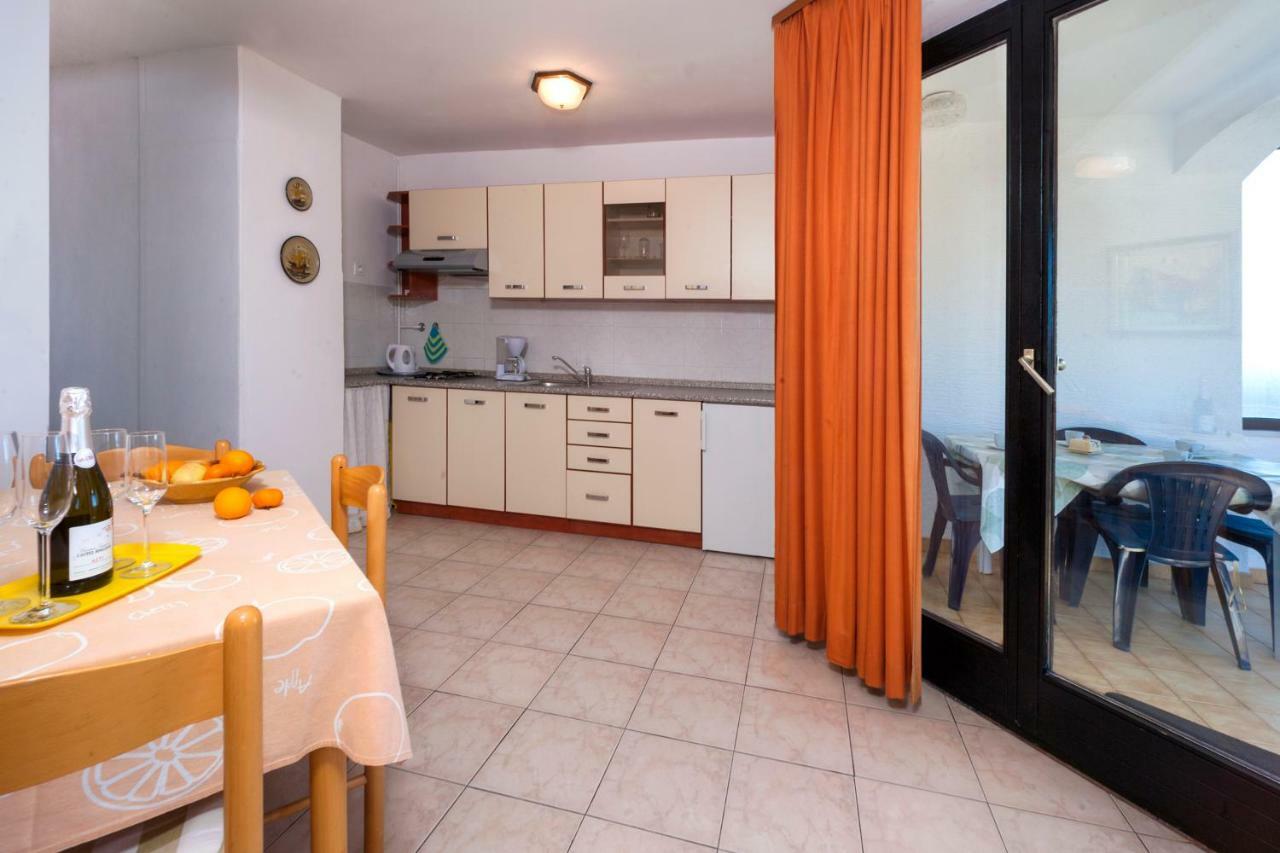 Tar-Vabriga Villa Carolina מראה חיצוני תמונה