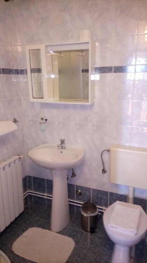 Tar-Vabriga Villa Carolina מראה חיצוני תמונה