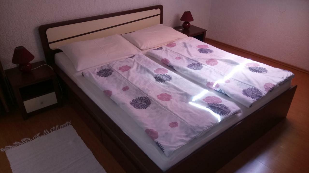 Tar-Vabriga Villa Carolina מראה חיצוני תמונה